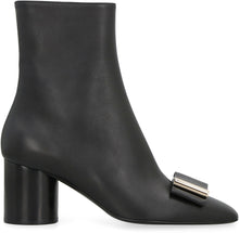 Load image into Gallery viewer, Leonia leather ankle boots