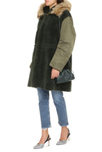 Load image into Gallery viewer, Paquita hooded parka