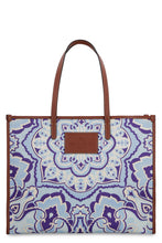 Load image into Gallery viewer, Globetrotter tote bag