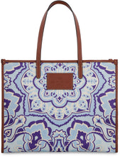 Load image into Gallery viewer, Globetrotter tote bag