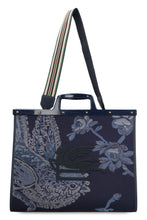Load image into Gallery viewer, Love Trotter Tote bag