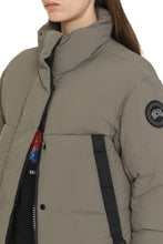Load image into Gallery viewer, Junction short down jacket - Black Label