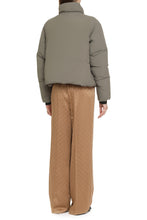 Load image into Gallery viewer, Junction short down jacket - Black Label