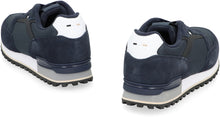 Load image into Gallery viewer, Low-top parkour sneakers.