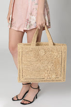 Load image into Gallery viewer, Floral Raffia tote bag