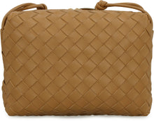 Load image into Gallery viewer, Loop leather crossbody bag