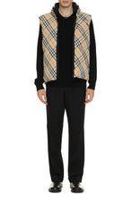 Load image into Gallery viewer, Full zip down vest