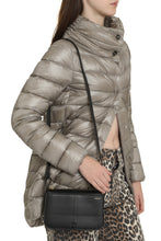 Load image into Gallery viewer, Snip leather crossbody bag