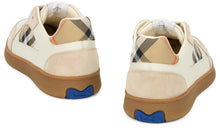 Load image into Gallery viewer, Sneakers with tartan details