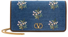 Load image into Gallery viewer, Bag VLogo Signature