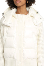 Load image into Gallery viewer, Padded full-zip jacket