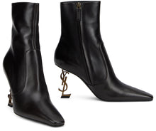 Load image into Gallery viewer, Logo ankle boot