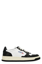 Load image into Gallery viewer, Medalist low-top sneakers