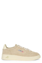 Load image into Gallery viewer, Low-top sneakers in suede