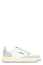 Load image into Gallery viewer, Medalist Low-top sneakers