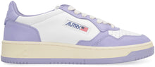 Load image into Gallery viewer, Medalist low-top sneakers