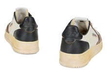 Load image into Gallery viewer, Sneakers with high sole