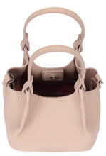 Load image into Gallery viewer, Dua handbag in leather