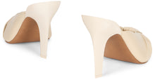 Load image into Gallery viewer, Suzie sandals with bow