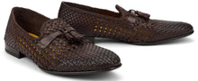 Load image into Gallery viewer, Woven leather moccasins