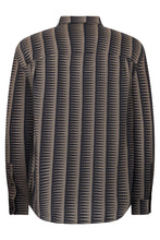 Load image into Gallery viewer, Long-sleeve shirt with print