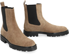 Load image into Gallery viewer, Hogan H673 Suede chelsea boots