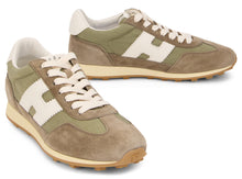 Load image into Gallery viewer, Fitted sneakers