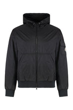 Load image into Gallery viewer, Short padded jacket with hood Poiliot