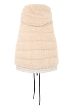 Load image into Gallery viewer, Hooded vest in teddy style