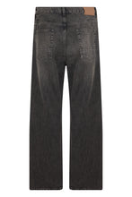 Load image into Gallery viewer, Jeans Nocturne Dust Wash with straight leg
