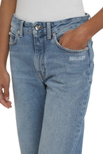 Load image into Gallery viewer, 90s fit jeans
