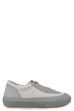 Load image into Gallery viewer, Low-top suede sneakers with Compass logo