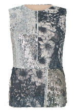 Load image into Gallery viewer, Floral top with sequins