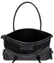 Load image into Gallery viewer, Shoulder bag in leather with logo