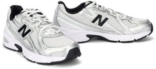 Load image into Gallery viewer, Low-top sneakers 740