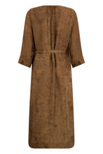 Load image into Gallery viewer, Wrap dress with three-quarter sleeves