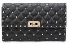 Load image into Gallery viewer, Clutch Rockstud