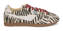 Load image into Gallery viewer, Striped sneakers