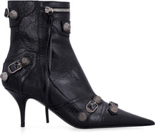 Load image into Gallery viewer, Cagole leather pointy-toe ankle boots