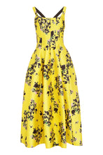 Load image into Gallery viewer, Dress with floral print
