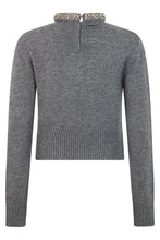 Load image into Gallery viewer, Sweater with collar with rhinestones

