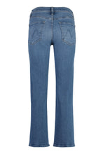 Load image into Gallery viewer, Rambler cropped jeans with straight legs
