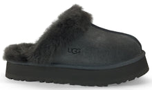 Load image into Gallery viewer, Slippers Disquette in suede and sheepskin
