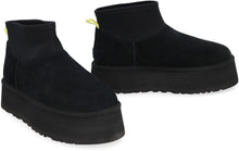 Load image into Gallery viewer, Classic Mini Dipper Ankle boots

