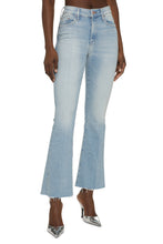 Load image into Gallery viewer, The Weekender Fray 5-pocket jeans
