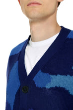 Load image into Gallery viewer, Virgin wool cardigan
