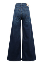 Load image into Gallery viewer, Amari wide-leg jeans
