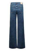 Load image into Gallery viewer, Kimberly flared jeans
