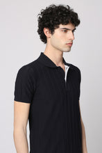 Load image into Gallery viewer, Knitted cotton polo shirt
