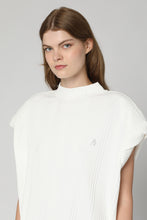Load image into Gallery viewer, Laurie cotton T-shirt
